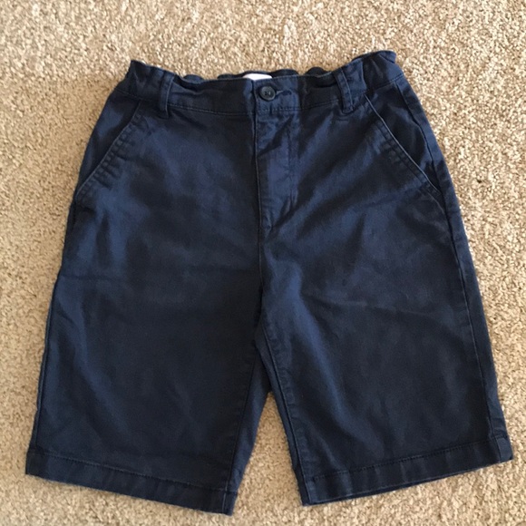 Old Navy Short Bundle - Picture 2 of 3